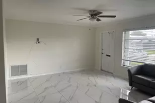 131 NW 14th St, Boynton Beach, FL 33426 - Photo 3