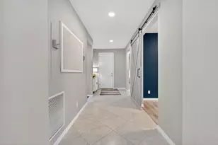 540 SE Monet Dr, Port Saint Lucie, FL 34984 - Photo 3