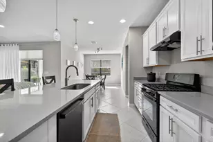 540 SE Monet Dr, Port Saint Lucie, FL 34984 - Photo 11