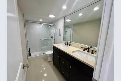 301 Croton Avenue #406, Lantana, FL 33462 - Photo 7