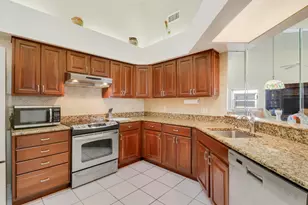 4272 SE Brittney Cir, Port Saint Lucie, FL 34952 - Photo 11