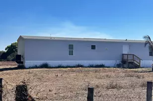 1310 Shanon Ln, Clewiston, FL 33440 - Photo 3