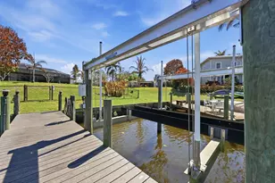 210 Ramie Ln, Port Saint Lucie, FL 34952 - Photo 35