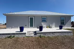 9019 S Castle Cir, Labelle, FL 33935 - Photo 21