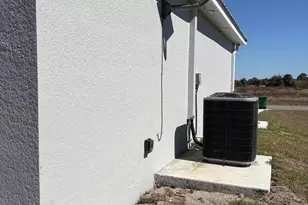 9019 S Castle Cir, Labelle, FL 33935 - Photo 19