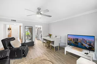 10772 La Placida Dr, Coral Springs, FL 33065 - Photo 9