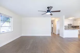 114 S Lakeside Dr, Lake Worth Beach, FL 33460 - Photo 9