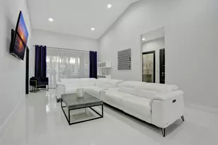 6584 Villa Sonrisa Dr, Boca Raton, FL 33433 - Photo 7