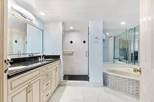 2003 N Ocean Blvd N, Boca Raton, FL 33431 - Photo 11