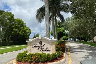 333 Berenger Walk, Royal Palm Beach, FL 33414 - Photo 33