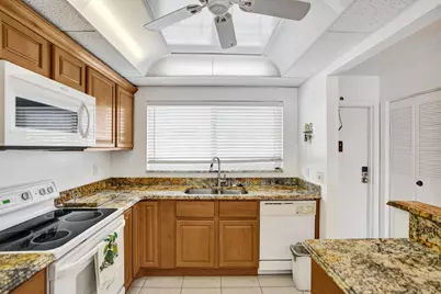 2012 S Federal Highway #404, Boynton Beach, FL 33435 - Photo 3