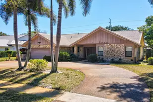 2910 Banyan Blvd Cir NW, Boca Raton, FL 33431 - Photo 1