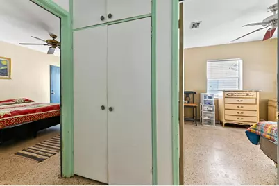 411 N Lakeside Drive, Lake Worth, FL 33460 - Photo 11