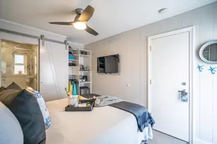 100 Venetian Dr, Delray Beach, FL 33483 - Photo 27