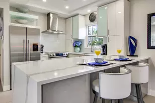 100 Venetian Dr, Delray Beach, FL 33483 - Photo 11