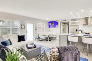 100 Venetian Dr, Delray Beach, FL 33483 - Photo 13