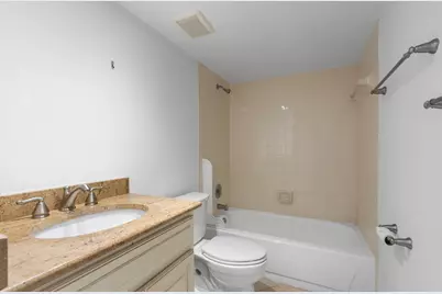 600 Executive Center Drive #111, West Palm Beach, FL 33401 - Photo 15