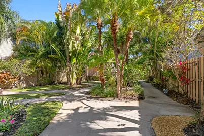 600 Executive Center Drive #111, West Palm Beach, FL 33401 - Photo 19