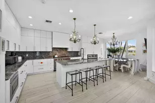 639 Masters Way, Palm Beach Gardens, FL 33418 - Photo 11