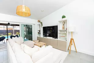 138 NW Friar St, Port Saint Lucie, FL 34983 - Photo 9