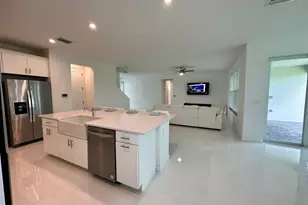 10710 SW Hensley St, Port Saint Lucie, FL 34987 - Photo 7