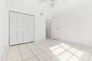 345 W Laurel Dr, Margate, FL 33063 - Photo 13