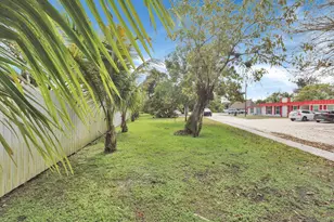 140 Possum Pass, West Palm Beach, FL 33413 - Photo 49