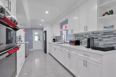 140 Possum Pass, West Palm Beach, FL 33413 - Photo 9