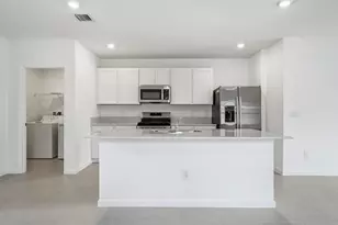 10436 NW Suncrest Loop, Port Saint Lucie, FL 34987 - Photo 3