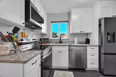 203 Lake Carol Drive, West Palm Beach, FL 33411 - Photo 11