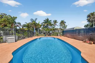 2449 Gertrude Dr, Lake Worth, FL 33462 - Photo 11