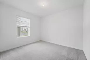 10485 NW Suncrest Loop, Port Saint Lucie, FL 34987 - Photo 5