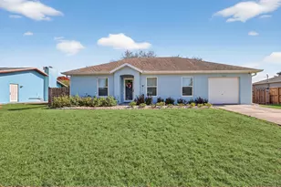 1011 SE Euclid Ln, Port Saint Lucie, FL 34983 - Photo 3