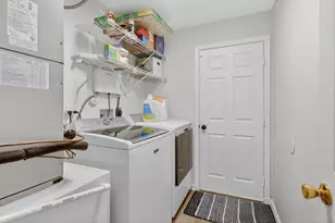 1011 SE Euclid Ln, Port Saint Lucie, FL 34983 - Photo 25