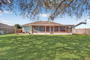 1011 SE Euclid Ln, Port Saint Lucie, FL 34983 - Photo 33