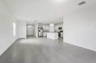 10754 NW Moon Rise Ln, Port Saint Lucie, FL 34987 - Photo 3