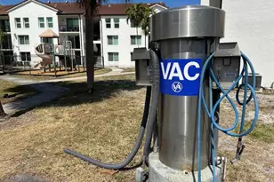 401 Villa Cir, Boynton Beach, FL 33435 - Photo 47