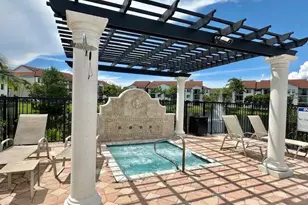 401 Villa Cir, Boynton Beach, FL 33435 - Photo 17