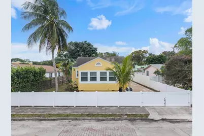 608 El Vedado, West Palm Beach, FL 33405 - Photo 1