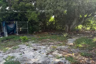 917 W 7th St, Riviera Beach, FL 33404 - Photo 9