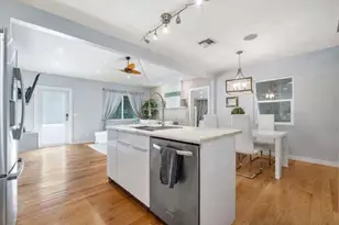 11 SW 4th St, Delray Beach, FL 33444 - Photo 9