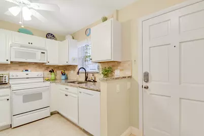 2929 SE Ocean Boulevard #112-2, Stuart, FL 34996 - Photo 13