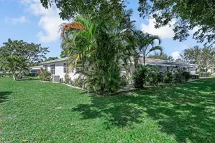 7206 W Oakridge Cir, Lake Worth, FL 33462 - Photo 29
