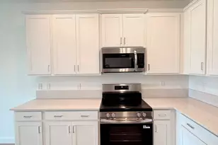 5610 Divine Dr, Delray Beach, FL 33484 - Photo 11