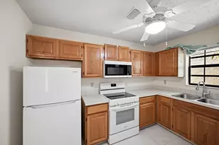 440 Ashwood Pl, Boca Raton, FL 33431 - Photo 11