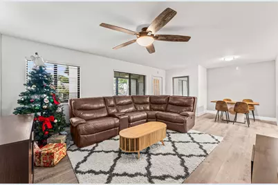 508 Shady Pine Way #D2, Greenacres, FL 33415 - Photo 5