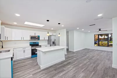 945 SW 33rd Avenue, Vero Beach, FL 32968 - Photo 17