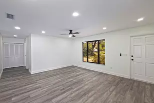 945 SW 33rd Ave, Vero Beach, FL 32968 - Photo 11