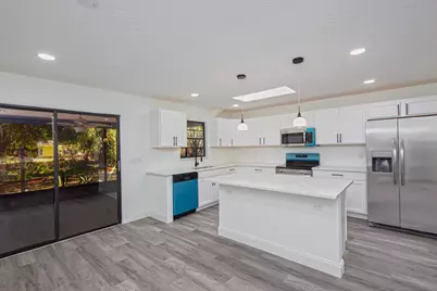 945 SW 33rd Avenue, Vero Beach, FL 32968 - Photo 15