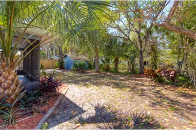945 SW 33rd Avenue, Vero Beach, FL 32968 - Photo 41